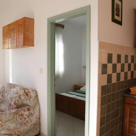 One Bedroom With Balcony *