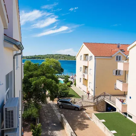 One Bedroom With Balcony Daire *