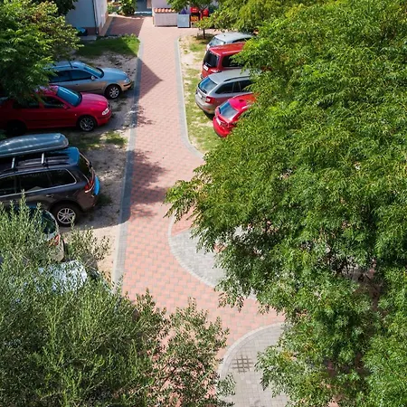 One Bedroom With Balcony Daire