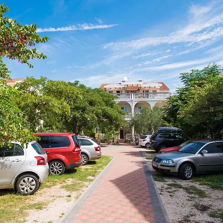 One Bedroom With Balcony Daire Srima
